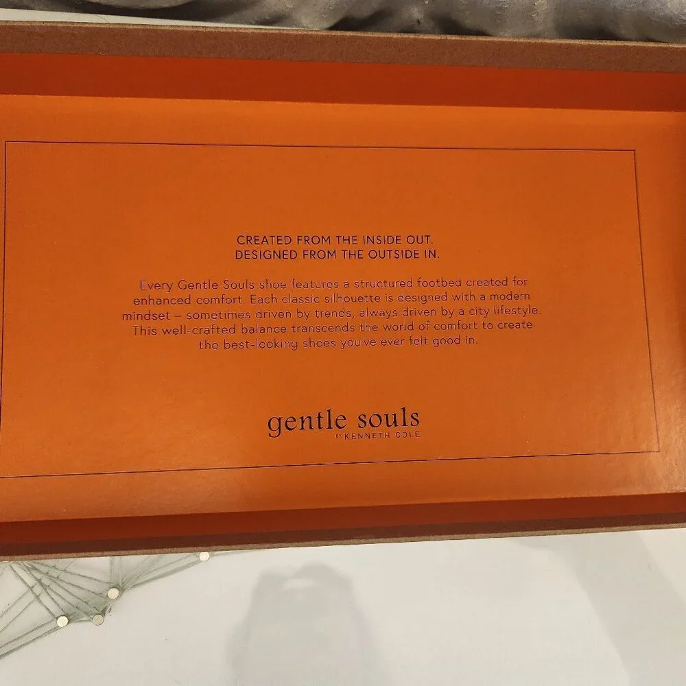 GENTLE SOULS Eugene Lime Leather Travel Ballet Flats. NIB. Size: Various